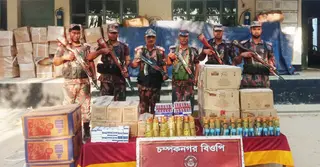 ফেনী সীমান্তে প্রায় কোটি টাকা মূল্যের ভারতীয় পণ্য জব্দ